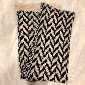 Ralph Lauren Cream and Black Patterned Scarf
